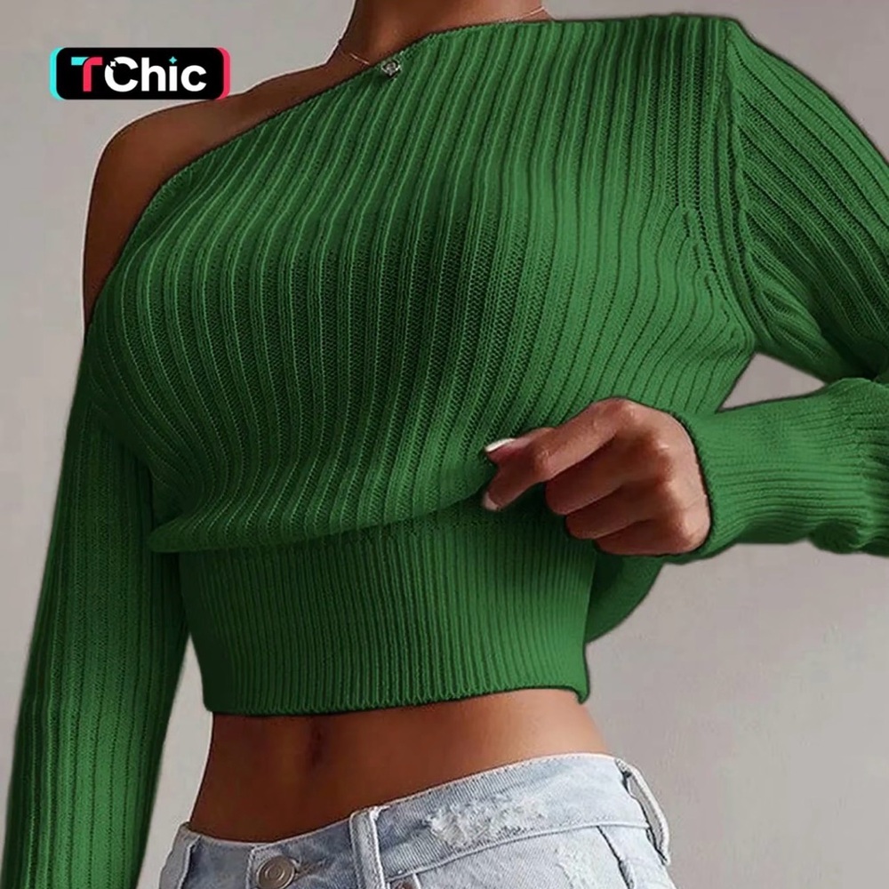 chic Green Off-Shoulder Ribbed Crop Sweater